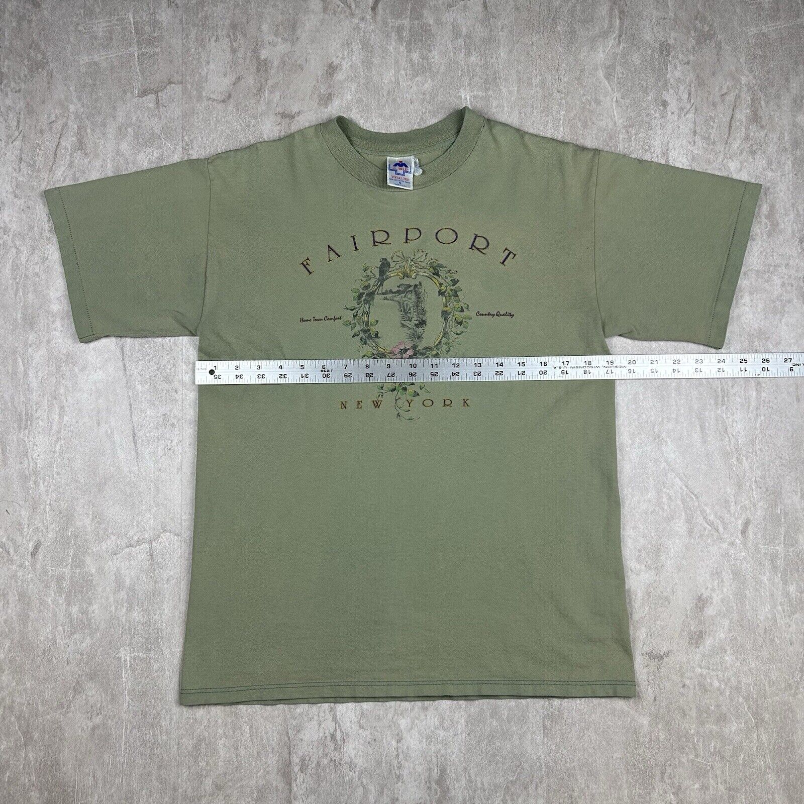 Vintage 90s Fairport NY Rochester Green T-Shirt Made In USA Men's Size – Clyde Vintage Clothing Vintage 90s Fairport NY Rochester Green T-Shirt Made In USA Men's Size – Clyde Vintage Clothing