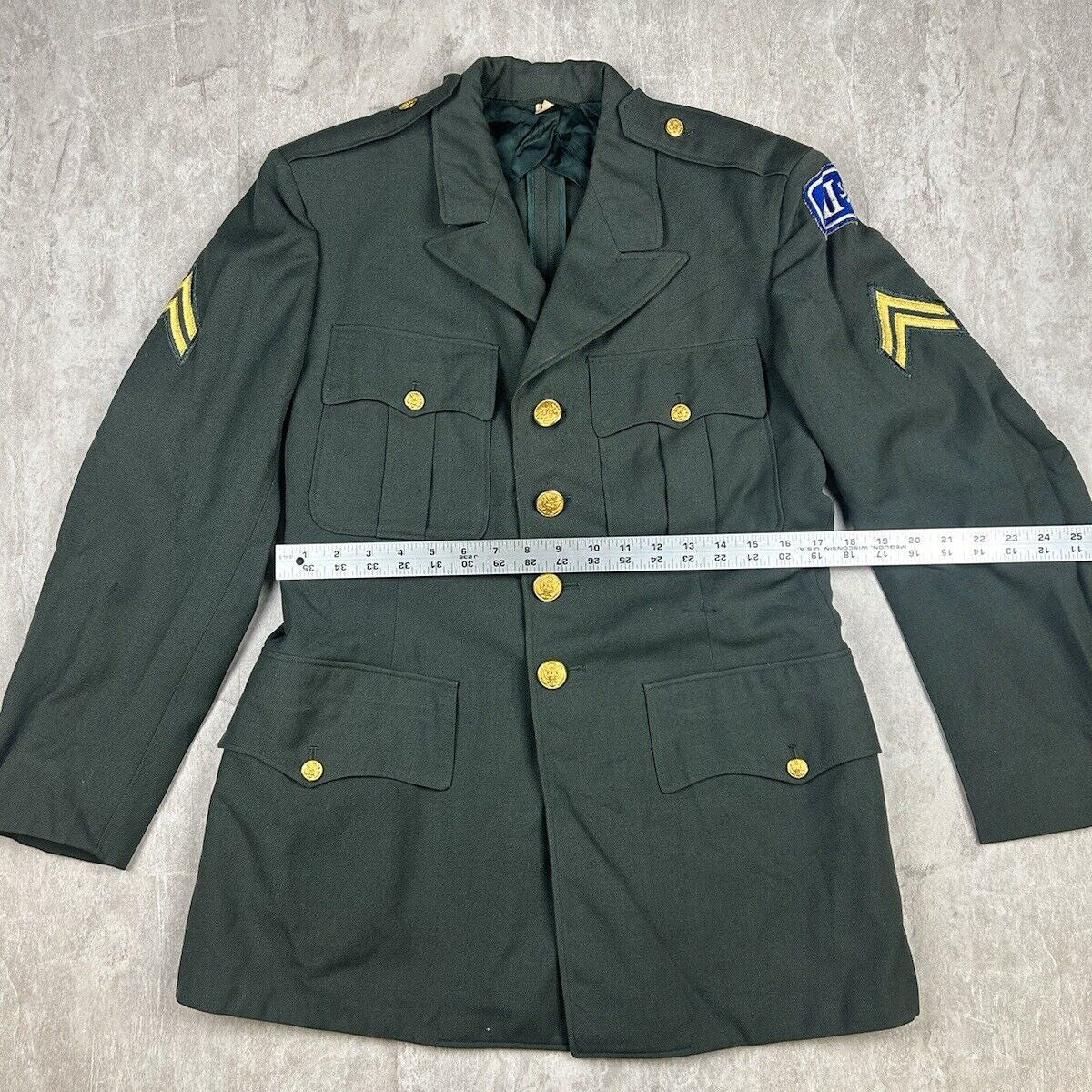 Vintage U.S. Army Dress Green Jacket Uniform Coat Patches Men's Size 3 Clyde Vintage Clothing Vintage U.S. Army Dress Green Jacket Uniform Coat Patches Men's Size 3 Clyde Vintage Clothing