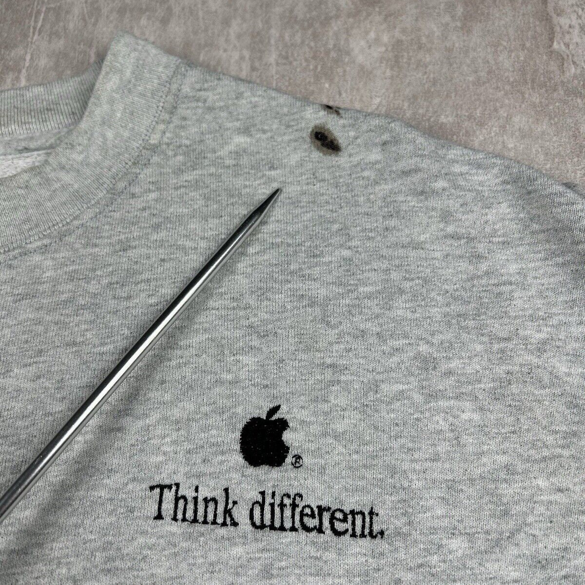 Distressed Vtg 90s Apple Think Different Screen Star